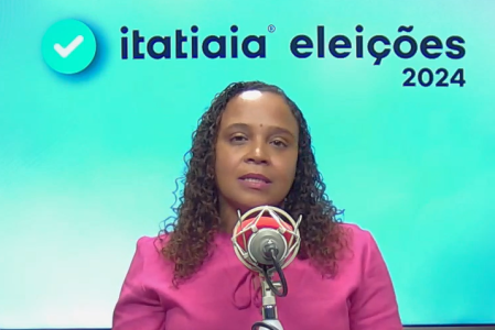 A deputada Ana Paula Siqueira, da Rede, concede entrevista à Itatiaia