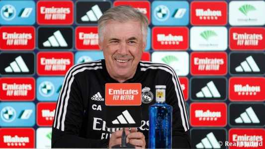 Ancelotti confia em renovação do trio de jogadores do Real Madrid