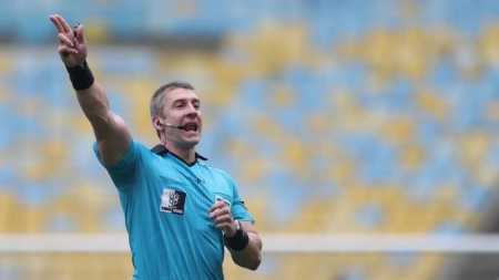 Anderson Daronco apita Corinthians x Santos
