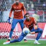 Goleiro do Cruzeiro critica atitude de jogadores do Flamengo e revela diálogo