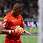 Seabra analisa metodologia de treinos dos goleiros no Cruzeiro e defende Anderson