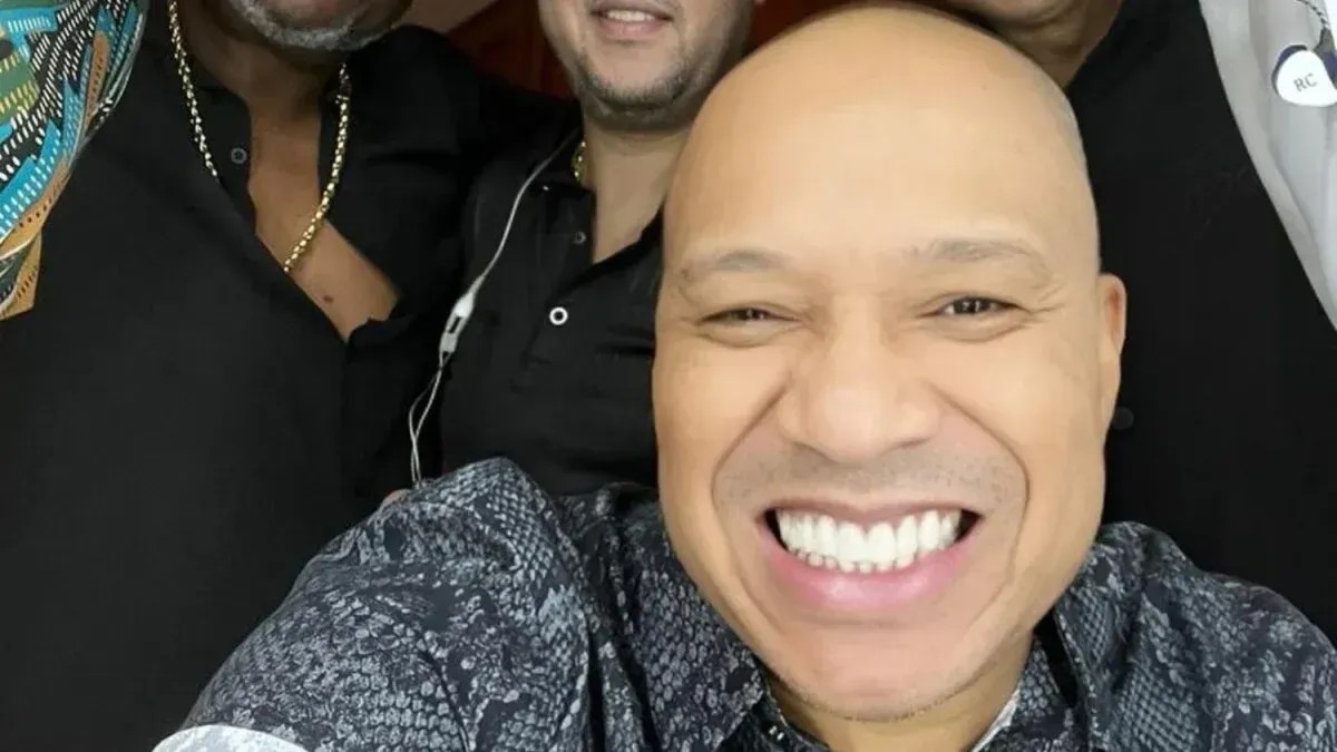 Internado com câncer, Anderson Leonardo, do Molejo, tem piora no quadro de saúde