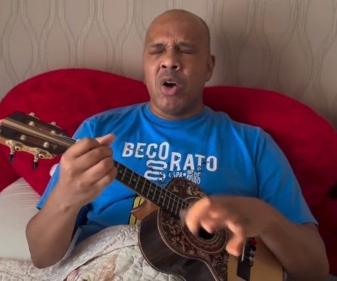 Grupo Molejo pede orações para Anderson Leonardo, internado com câncer