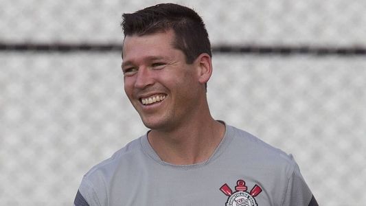 Anderson Polga vestiu a camisa do Grêmio e do Corinthians no Brasil