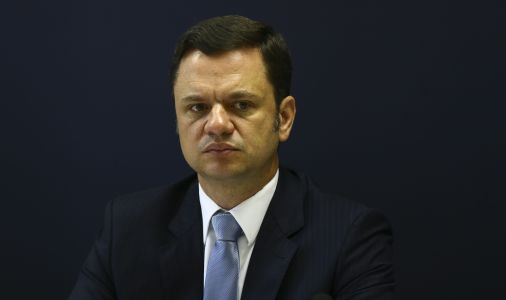 Moraes autoriza Anderson Torres a ir ao velório da mãe | CNN Brasil