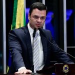 Anderson Torres deixa sede da PF após prestar depoimento sobre blitz nas eleições