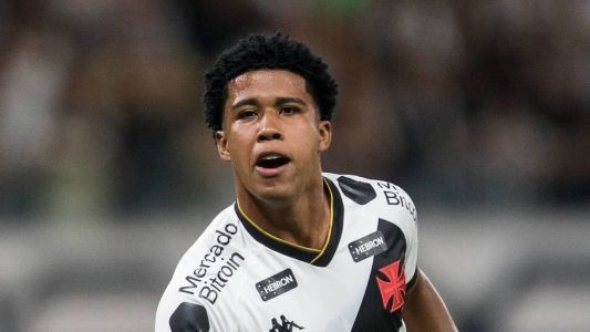 Andrey marcou o primeiro gol do Vasco no Brasileiro