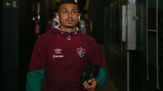 André está pendurado no confronto diante do Santos