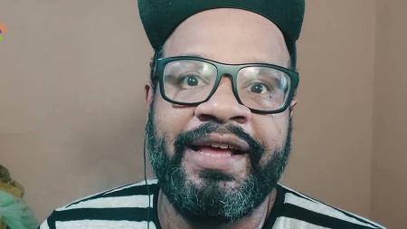 André Gabeh cobrou solidariedade de Cacau Protásio por ambos serem negros após ser dispensado de programa