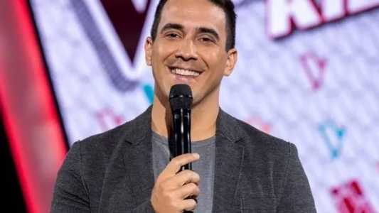 André Marques irá apresentar a Mega da Virada