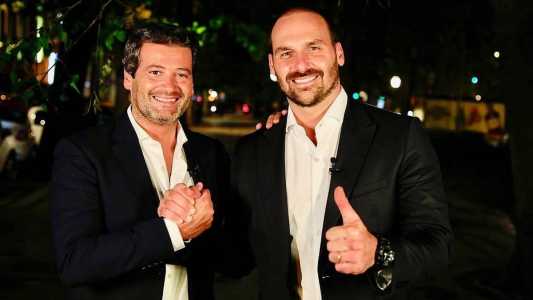 André Ventura e Eduardo Bolsonaro conversaram em Lisboa