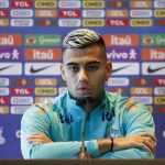 Uruguai favorito? Meia da Seleção acha que uruguaios queriam ter o time do Brasil