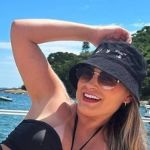 Andressa Urach terá que pagar advogados da Universal em processo contra a igreja; entenda