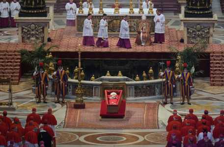 velorio papa