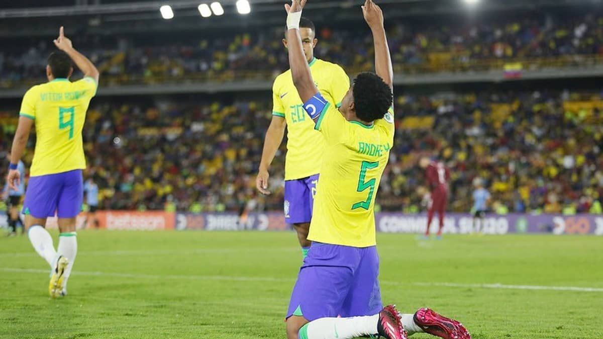 Brasil vence Uruguai com gols no final, e é campeão do Sul-Americano Sub-20