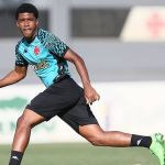 Andrey Santos não viaja e desfalca o Vasco contra o Internacional