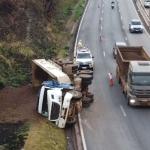 Após destombamento de carreta, Anel Rodoviário de Belo Horizonte é liberado