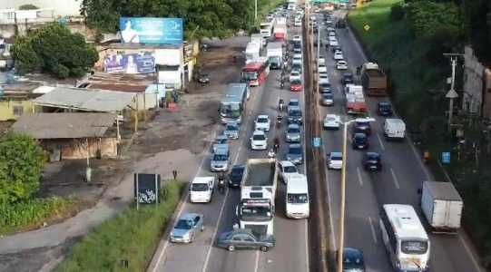 A previsão é que os trechos problemáticos do Anel Rodoviário (nas interseções com as avenidas Amazonas, Ivai e Pedro II) sejam licitados em janeiro. A priorização de obras nos três segmentos foi resultado de um acordo entre o DER/MG e o DNIT.