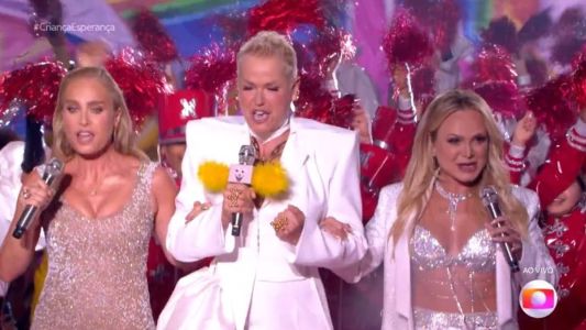 Angélica, Xuxa e Eliana cantaram juntas na TV Globo
