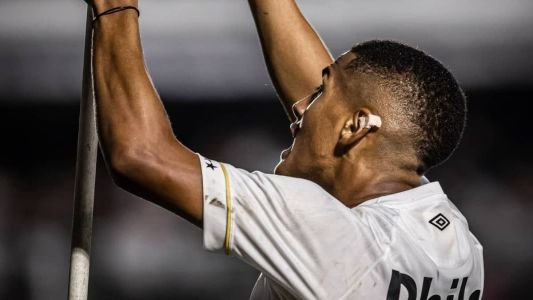 Ângelo marcou seu primeiro gol na Vila Belmiro