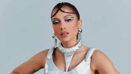 Anitta abre temporada de festas no reality