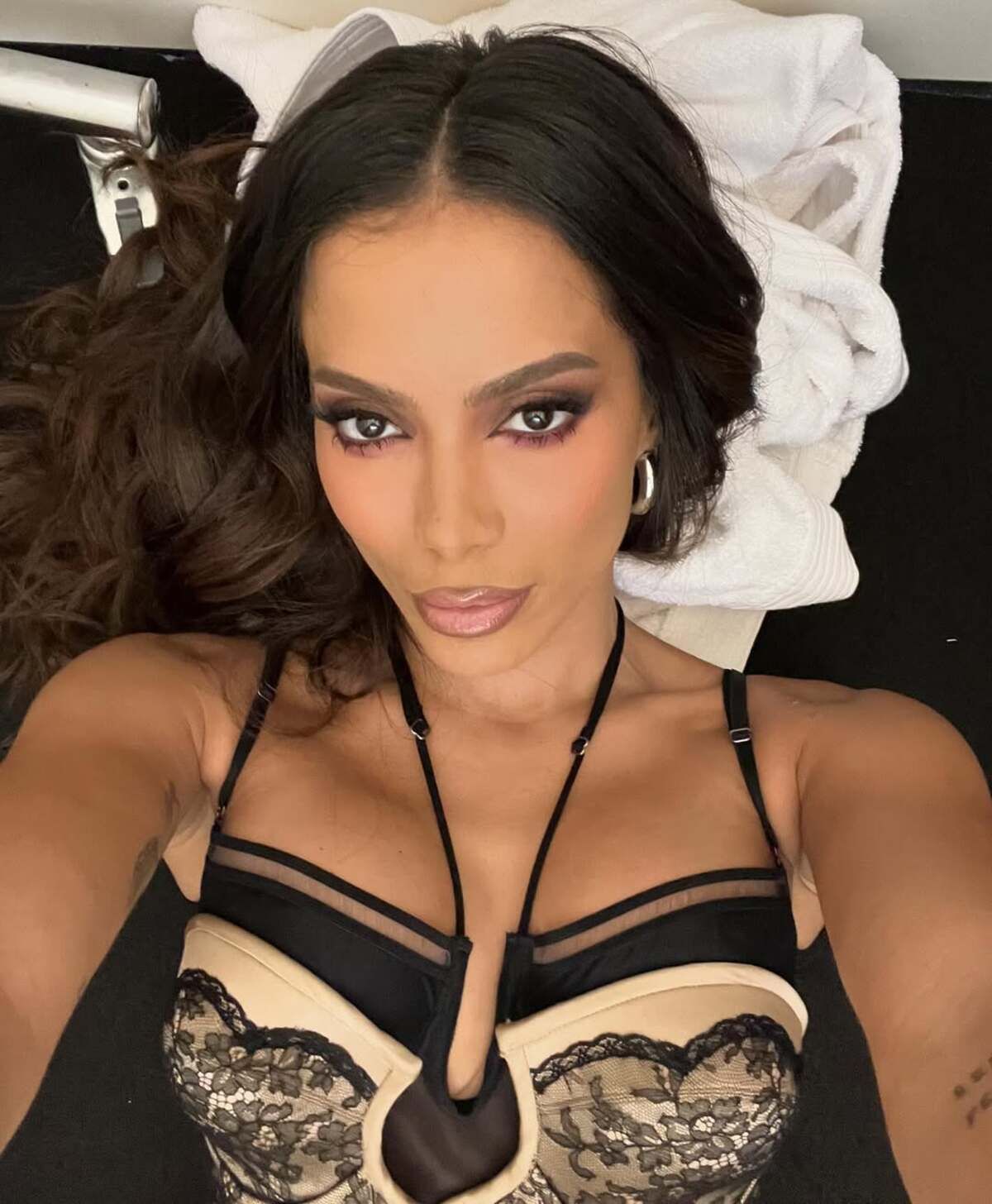 Anitta cogita aposentadoria da carreira musical: 'Não me falta nada'