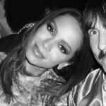 Anitta posa ao lado de Anthony Kiedis, vocalista do Red Hot Chili Peppers