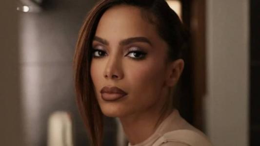 Anitta está sendo processada por promotora de vendas