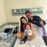 Criança de 2 anos comemora aniversário com visita ao irmão que nasceu no trânsito de BH