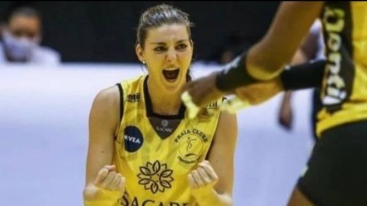 Anne Bujis fez 27 pontos e ficou com o troféu Viva Vôlei desta terça (25)