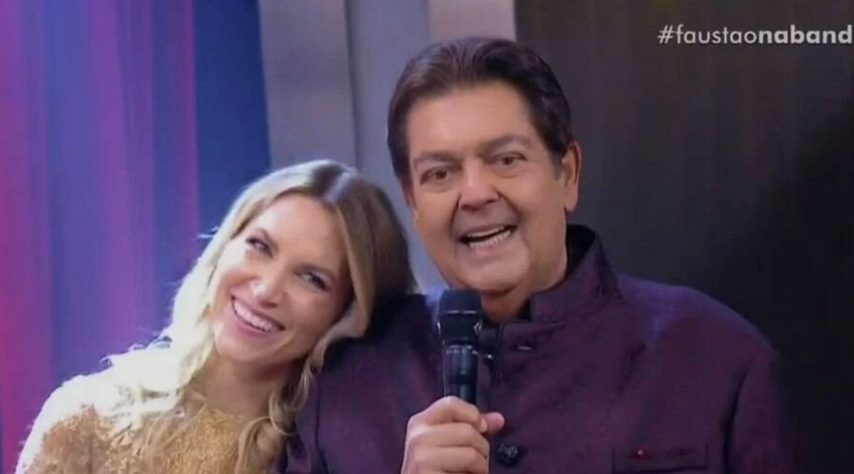 Co-apresentadora de Faustão, Anne Lottermann estreia game show com universitários