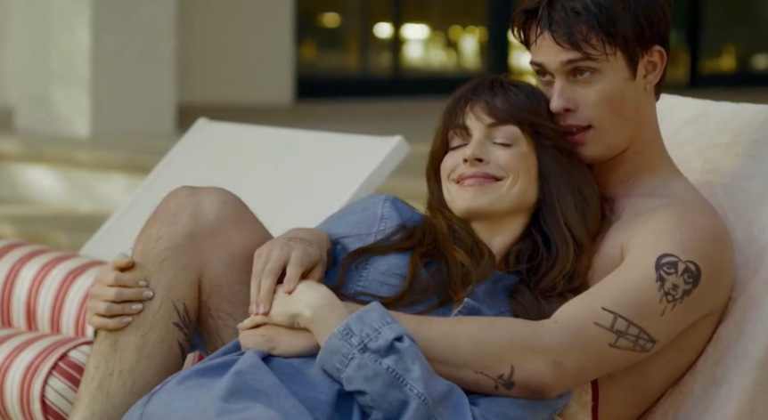 Anne Hathaway estrela romance inspirado em Harry Styles; veja primeiras imagens