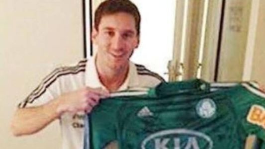 Anos depois da compra, Messi ganhou uma camisa do Palmeiras de Hernan Barcos