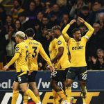 Campeão da Libertadores pelo Fluminense é ovacionado em jogo da Premier League