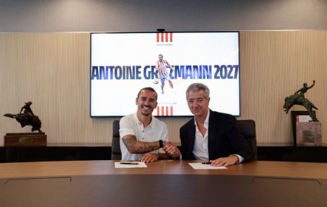 Antoine Griezmann na oficialização da renovação de contrato com o Atlético de Madrid