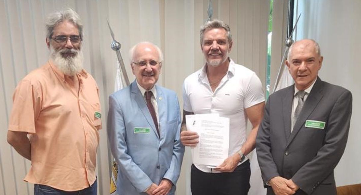Presidente da Câmara Municipal recebe diretoria de associação de jornalistas de turismo