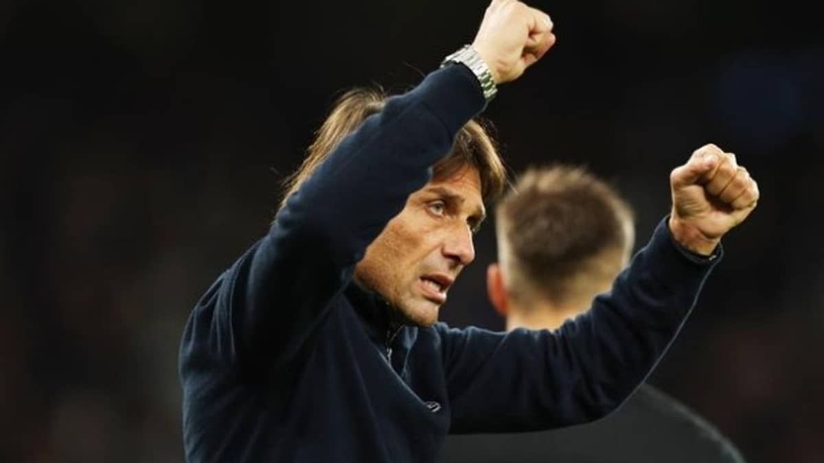 Antonio Conte, técnico do Tottenham, passa por cirurgia para retirada da vesícula