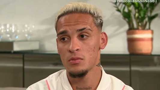 Antony deu entrevista sobre acusações da ex-namorada