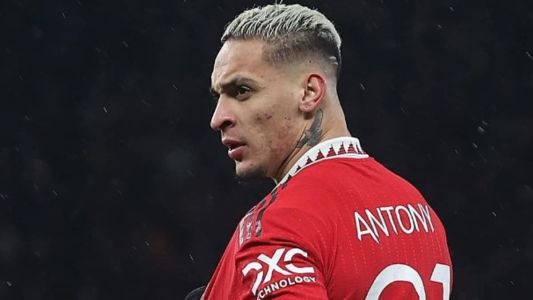 Antony fica cinco horas em interrogatório sobre suposta agressão