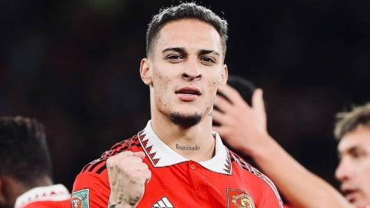 Antony retornará aos treinos do United