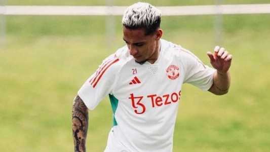 Antony retornou à Inglaterra