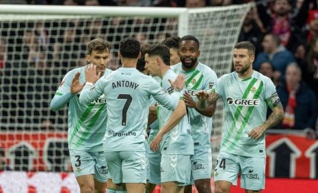 Antony comemora gol em Atlético de Madrid 0 x 1 Real Betis, por LaLiga 2025/2026