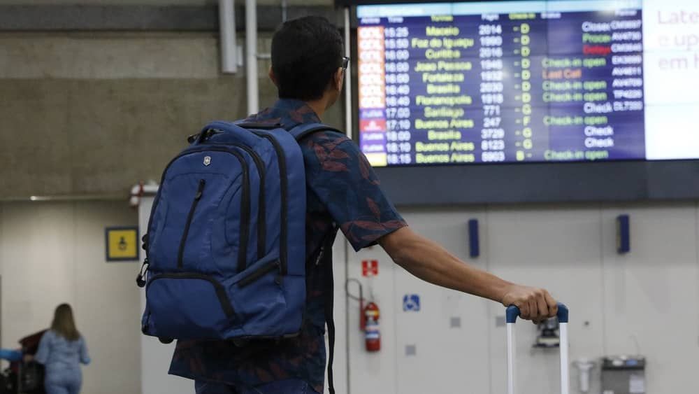 Voa Brasil começou a valer: veja como comprar passagem por até R$ 200
