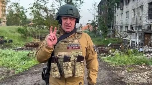 Anúncio foi feito pelo Kremlin neste sábado (24); chefe da milícia organizou uma tentativa de motim