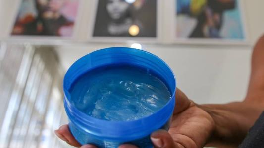 Anvisa publica nova interdição a pomadas capilares