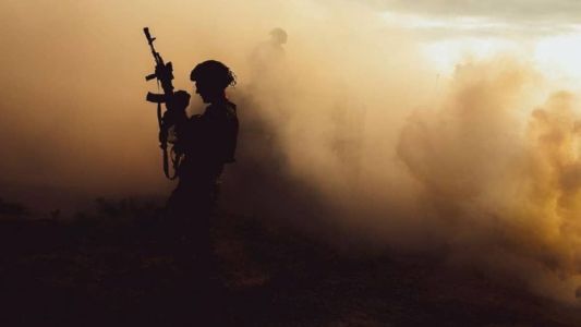 Ao menos 12 pessoas morreram e dezenas ficaram feridas em uma explosão, seguida de incêndio na Rússia