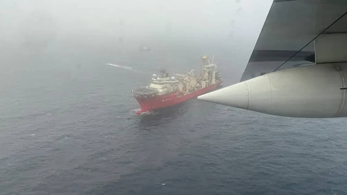 Guarda Costeira americana divulga foto da busca por submarino desaparecido
