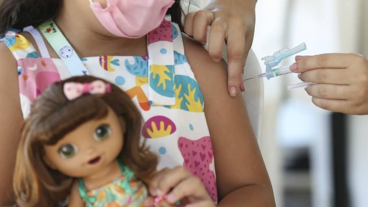 BH dobra número de centros de saúde para vacinação contra Covid-19 em crianças; saiba mais