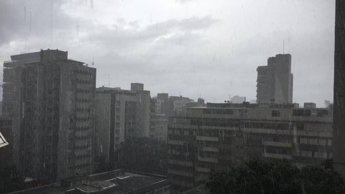 Apenas três cidades mineiras estão fora do alerta de temporais do Inmet; veja a lista  
