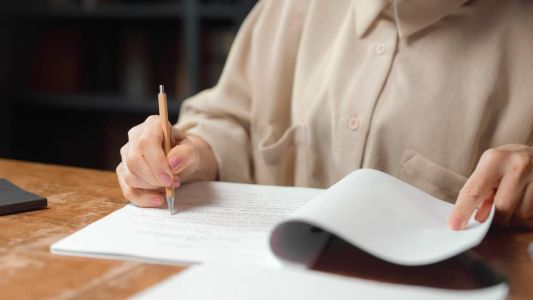 Ao todo, serão oferecidas 450 vagas em diversos cargos